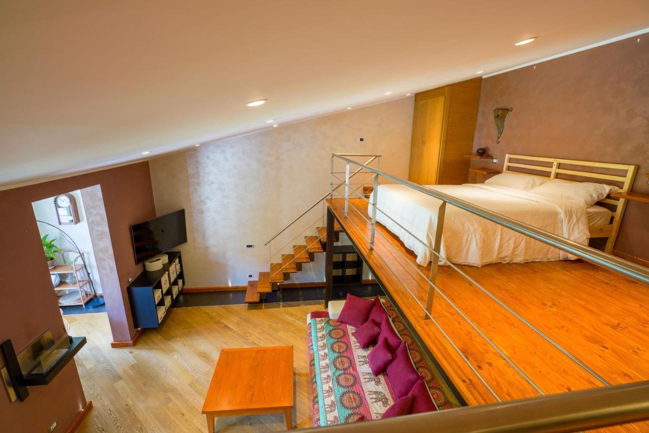Bed and Breakfast Sa Domo E Giuanne E Giuanna Боза Екстер'єр фото