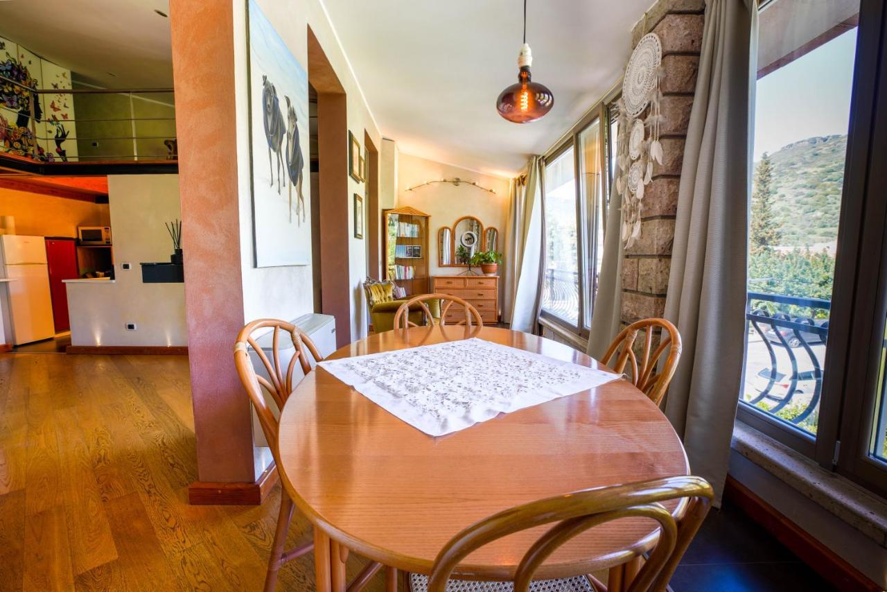 Bed and Breakfast Sa Domo E Giuanne E Giuanna Боза Екстер'єр фото
