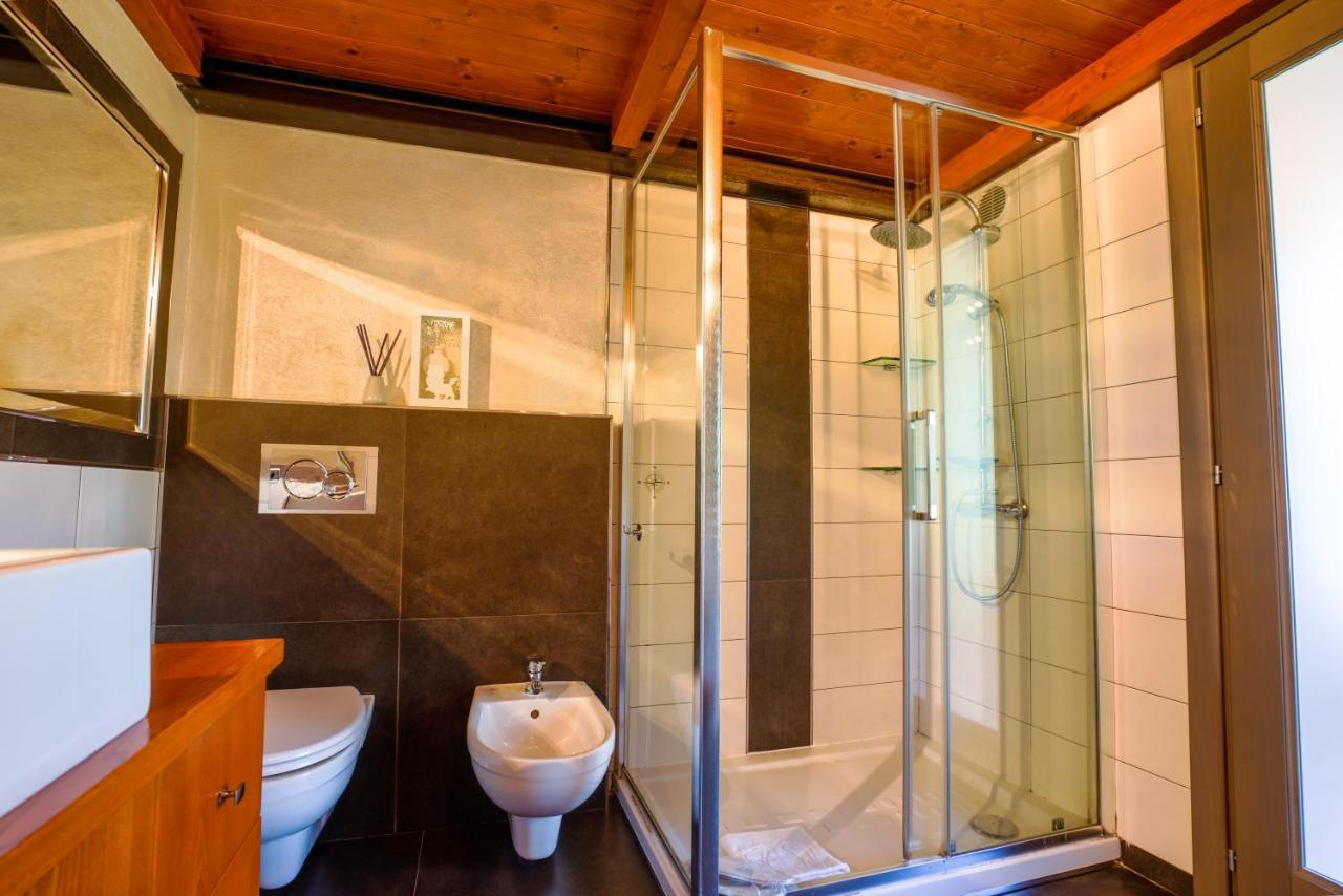 Bed and Breakfast Sa Domo E Giuanne E Giuanna Боза Екстер'єр фото